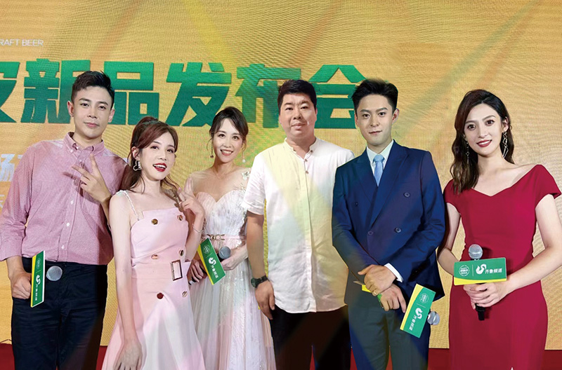 易海堂张帆老师 与山东广播电台齐鲁频道主持人为企业做品牌服务